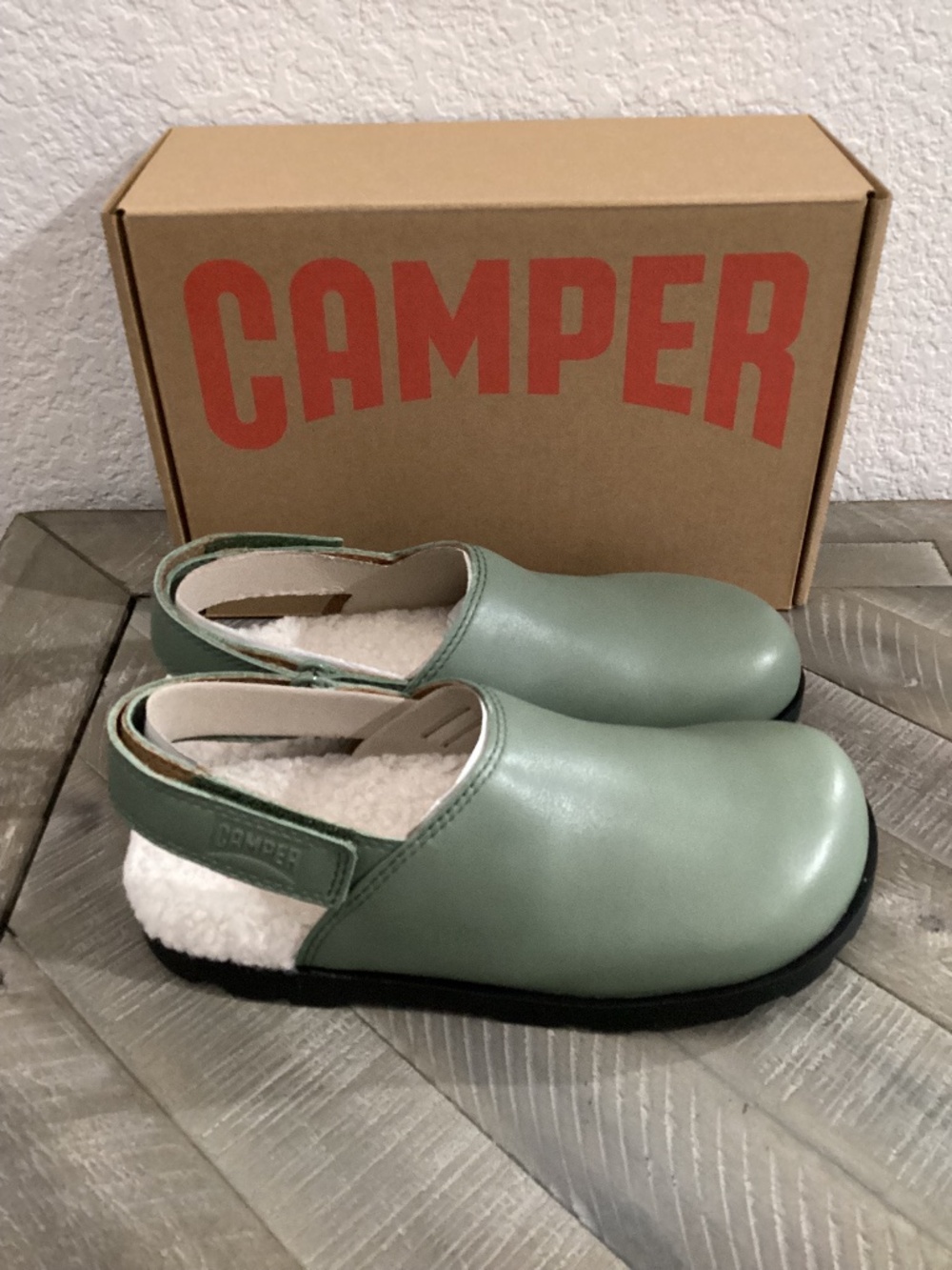 CAMPER Kids' Brutus Faux Fur Slingback Mule, size US 1/EU 33